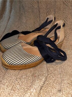 Jack Rogers Striped Espadrille Wedge Sandals Navy Cream Ankle Tie Size 6.5